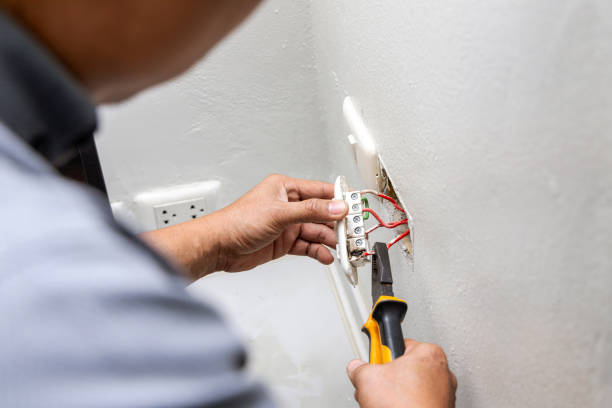 Best Local Electrician Companies  in Shinnston, WV